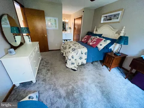 Bedroom - 31057 Edgewater Dr, Lewes, DE 19958 photo 12 of 33