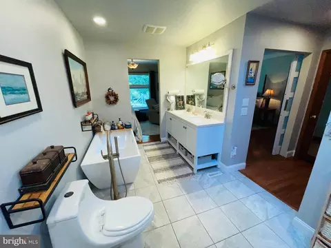 Bath - 31057 Edgewater Dr, Lewes, DE 19958 photo 5 of 18