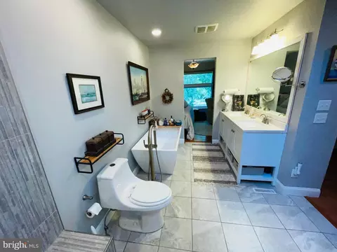 Bath - 31057 Edgewater Dr, Lewes, DE 19958 photo 7 of 18