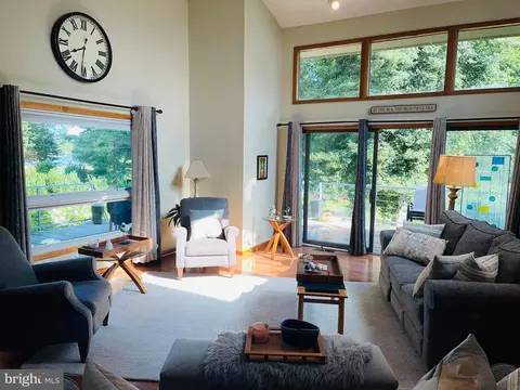 Living - 31057 Edgewater Dr, Lewes, DE 19958 photo 3 of 8