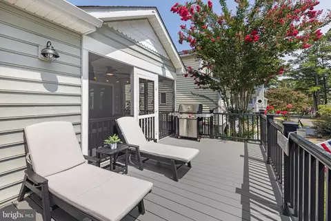 Exterior - 603 3rd St, Bethany Beach, DE 19930 photo 4 of 10