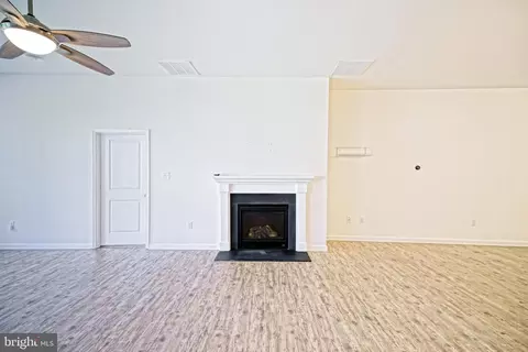 Living - 29662 Riverstone Dr, Milton, DE 19968 photo 2 of 3