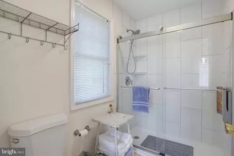 Bath - 128 Lakeside Dr, Lewes, DE 19958 photo 1 of 5