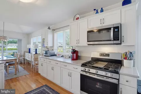 Kitchen - 128 Lakeside Dr, Lewes, DE 19958 photo 5 of 7
