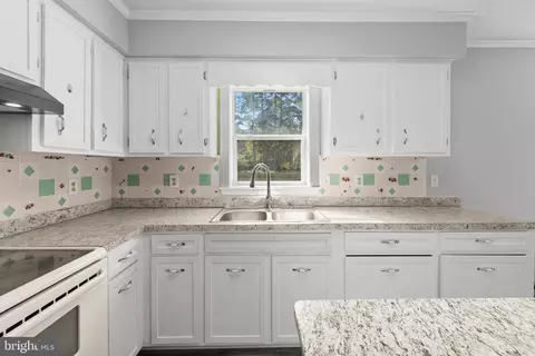 Kitchen - 201 Primary Ave, Georgetown, DE 19947 photo 2 of 3
