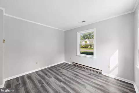 Living - 201 Primary Ave, Georgetown, DE 19947 photo 8 of 10