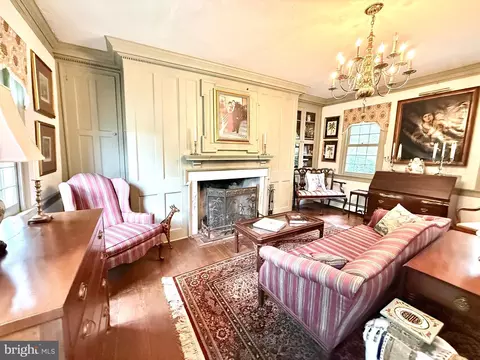 Living - 327 Union St, Milton, DE 19968 photo 4 of 6