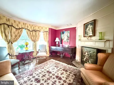 Living - 327 Union St, Milton, DE 19968 photo 5 of 6