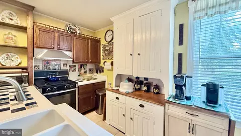 Kitchen - 327 Union St, Milton, DE 19968 photo 2 of 3