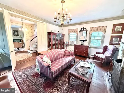 Living - 327 Union St, Milton, DE 19968 photo 3 of 6