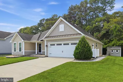 Exterior - 33596 Herring View Dr, Lewes, DE 19958 photo 10 of 12
