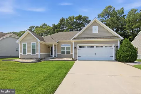 Exterior - 33596 Herring View Dr, Lewes, DE 19958 photo 2 of 12