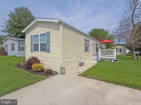 31597 Oak Ct #H-103, Lewes, DE 19958