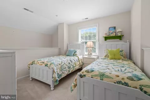 Bedroom - 116 Willow Oak Ave # B, Ocean View, DE 19970 photo 5 of 7