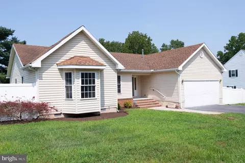 Exterior - 103 Governors Ave, Laurel, DE 19956 photo 1 of 6