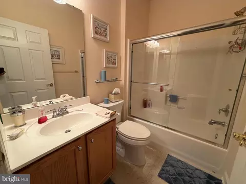 Bath - 37219 Lord Baltimore Ln, Ocean View, DE 19970 photo 3 of 3