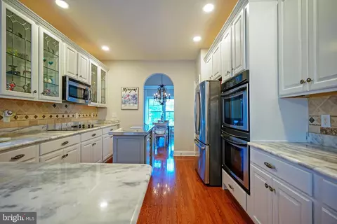 Kitchen - 2 Cedar Grove Ct, Ocean View, DE 19970 photo 5 of 7