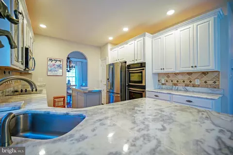 Kitchen - 2 Cedar Grove Ct, Ocean View, DE 19970 photo 4 of 7