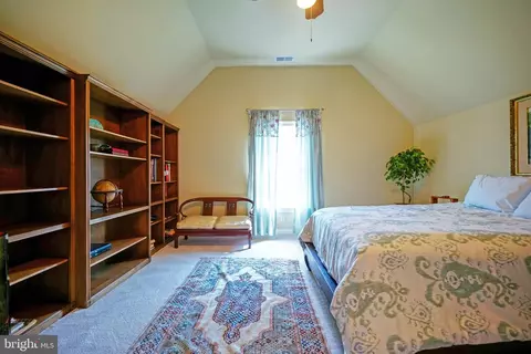 Bedroom - 2 Cedar Grove Ct, Ocean View, DE 19970 photo 9 of 11
