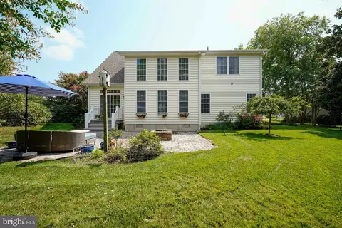 Exterior - 2 Cedar Grove Ct, Ocean View, DE 19970 photo 4 of 8