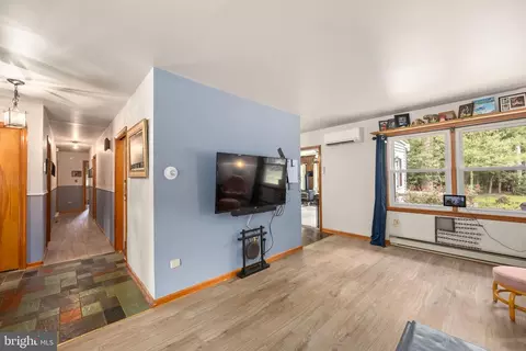 Entry Way - 12075 Whitesville Rd, Laurel, DE 19956 photo 2 of 3
