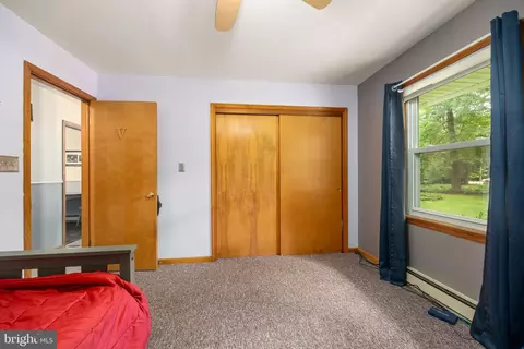 Bedroom - 12075 Whitesville Rd, Laurel, DE 19956 photo 3 of 9