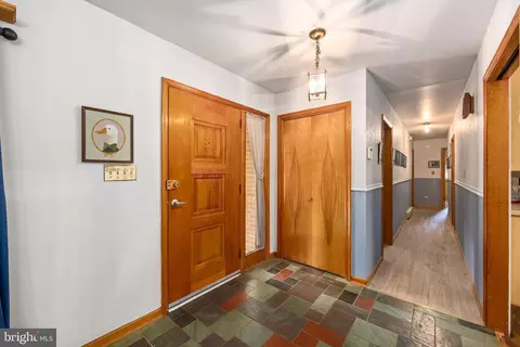 Entry Way - 12075 Whitesville Rd, Laurel, DE 19956 photo 1 of 3