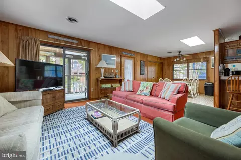 Living - 649 Evans Ave, Bethany Beach, DE 19930 photo 2 of 4