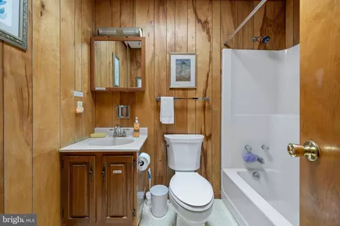 Bath - 649 Evans Ave, Bethany Beach, DE 19930 photo 2 of 2