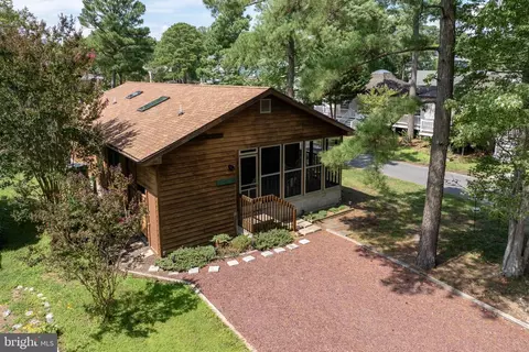 Exterior - 649 Evans Ave, Bethany Beach, DE 19930 photo 11 of 13