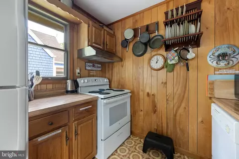 Kitchen - 649 Evans Ave, Bethany Beach, DE 19930 photo 4 of 4