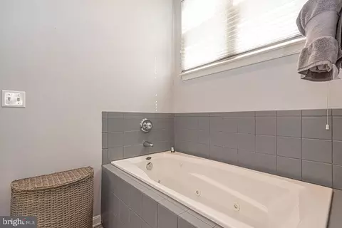 Bath - 73 Willow Oak Ave, Ocean View, DE 19970 photo 7 of 17