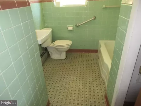 Bath - 9170 Easter Ln, Seaford, DE 19973 photo 1 of 2