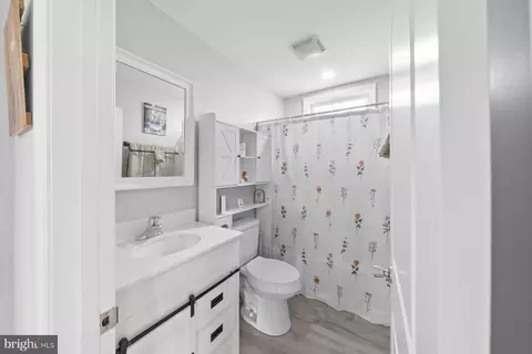 Entry Way - 10159 Marvil Dr, Laurel, DE 19956 photo 2 of 3