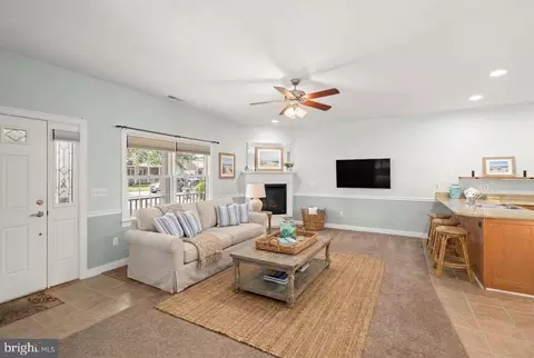 Living - 19 Bayberry St #10, Georgetown, DE 19947 photo 1 of 4