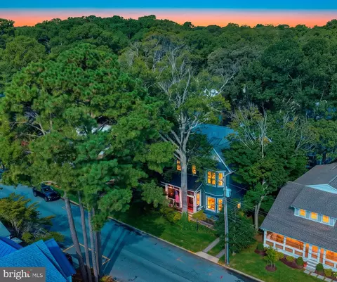 45 Sussex St, Rehoboth Beach, DE 19971