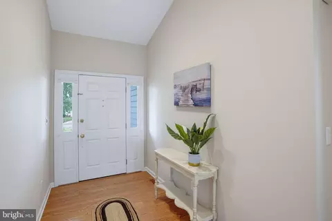 Entry Way - 114 E Side Dr, Rehoboth Beach, DE 19971 photo 2 of 5