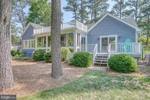Exterior - 114 E Side Dr, Rehoboth Beach, DE 19971 photo 10 of 14