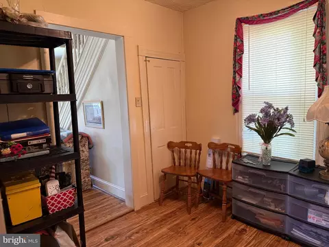Entry Way - 108 Brooklyn Ave, Laurel, DE 19956 photo 4 of 10