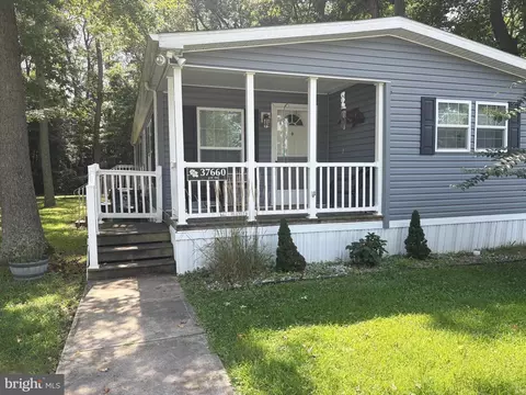 37660 E Shady Dr, Selbyville, DE 19975