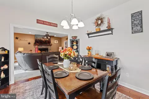 Dining - 14070 Pepperbox Rd, Delmar, DE 19940 photo 3 of 7