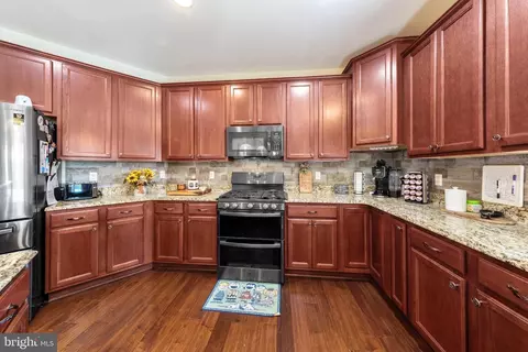 Kitchen - 14070 Pepperbox Rd, Delmar, DE 19940 photo 5 of 6