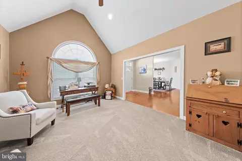 Entry Way - 14070 Pepperbox Rd, Delmar, DE 19940 photo 2 of 10