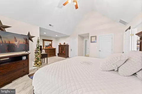 Bedroom - 14070 Pepperbox Rd, Delmar, DE 19940 photo 10 of 10