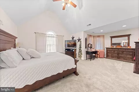 Bedroom - 14070 Pepperbox Rd, Delmar, DE 19940 photo 9 of 10