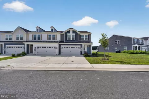 Exterior - 19739 Spinnaker Ct, Georgetown, DE 19947 photo 3 of 7