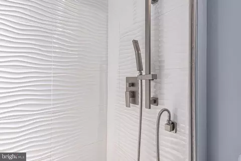 Bath - 31430 Waters Way, Lewes, DE 19958 photo 2 of 12