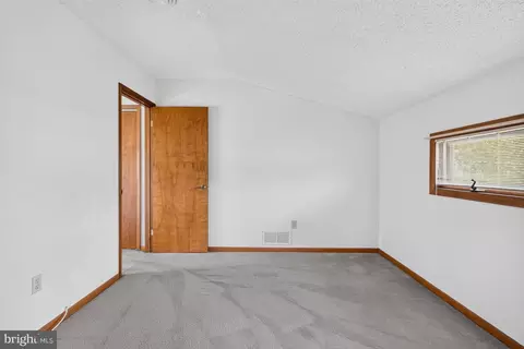 Bedroom - 34742 Frontier Rd, Lewes, DE 19958 photo 6 of 9