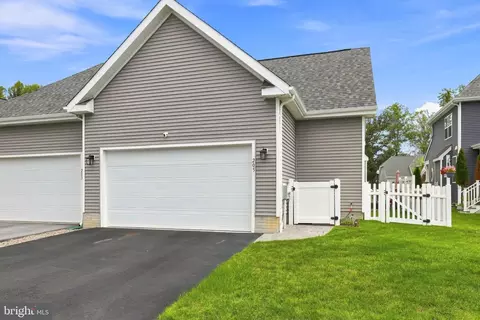 Exterior - 205 Lantern Ln, Milton, DE 19968 photo 3 of 10