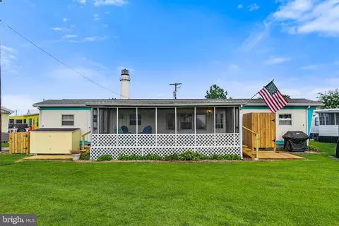 39934 W Oliver Cir, Fenwick Island, DE 19944